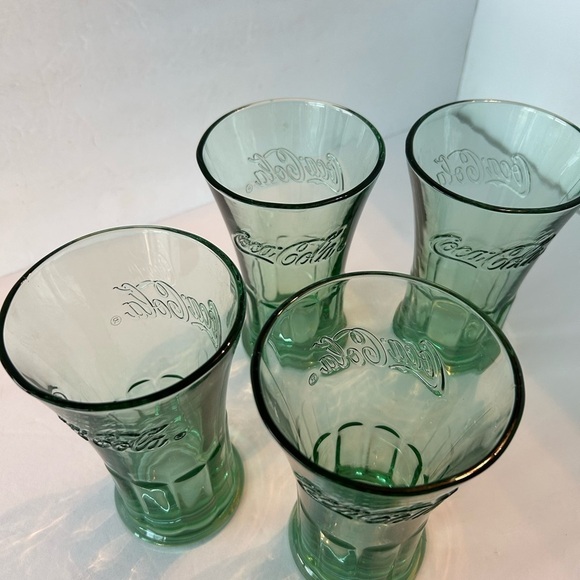 Vintage Coca Cola Collection Set of 4 Coca Cola Green Glasses - Picture 3 of 3